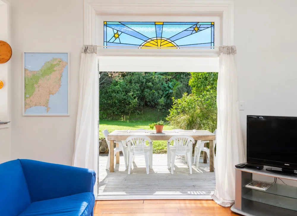 Photos of 165 Beach Road