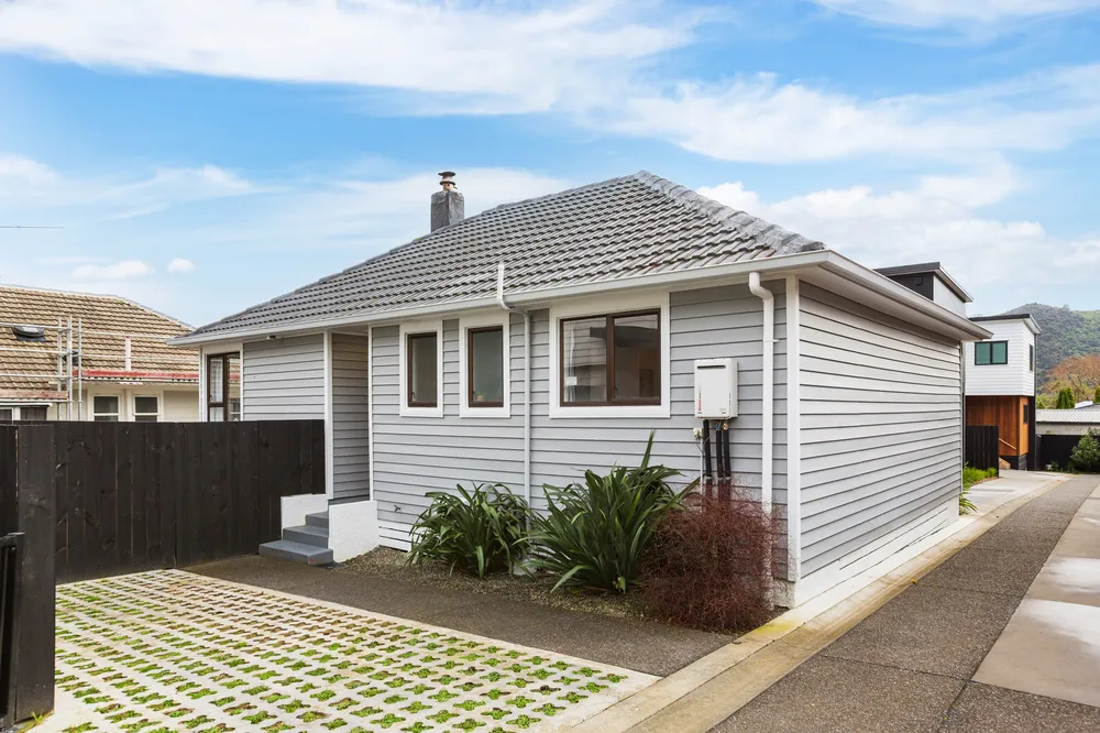 Photos of 64 Wellington Road
