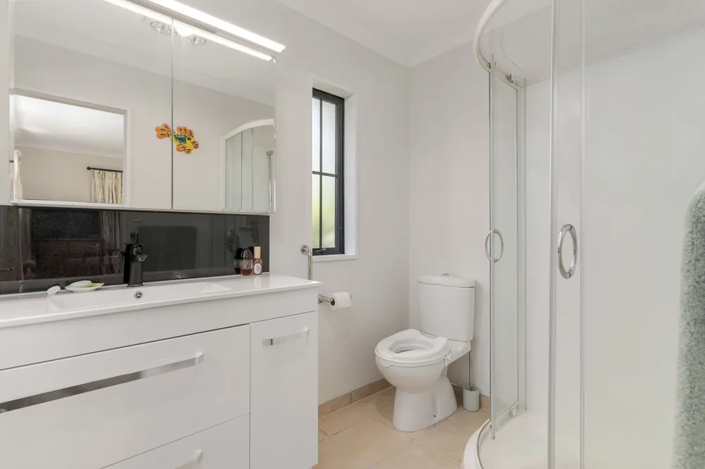 Photos of 17A Mahoe Street