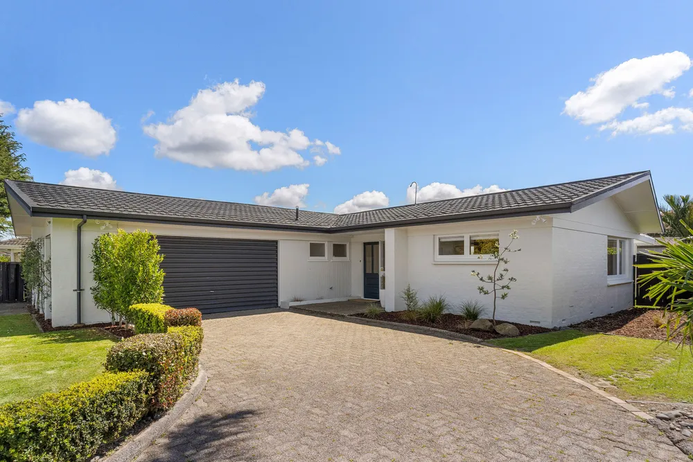 Photos of 13 Barnhill Crescent