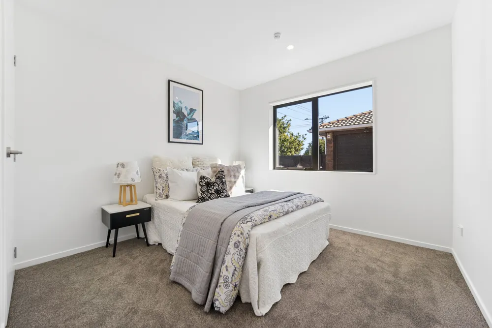 Photos of 3/43 Alverston Street