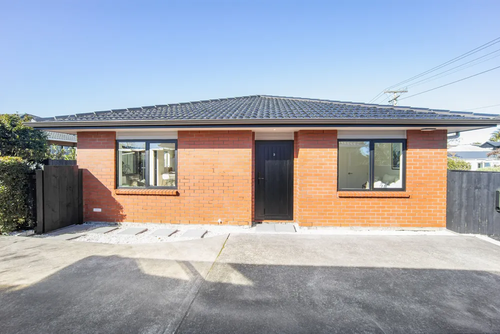 Photos of 3/43 Alverston Street