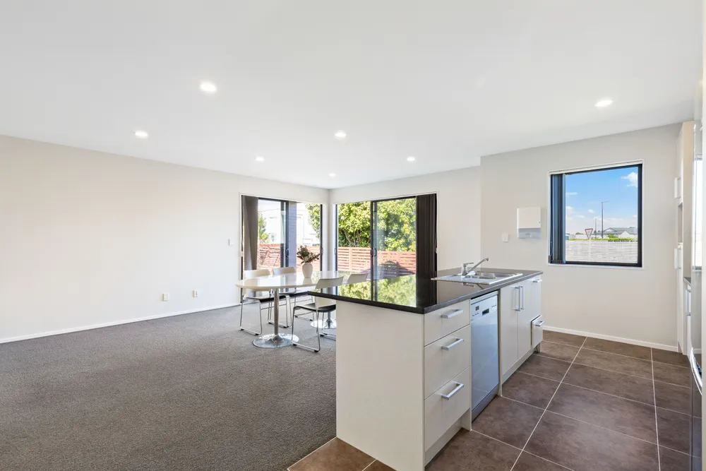 Photos of 11 Soaring Bird Drive