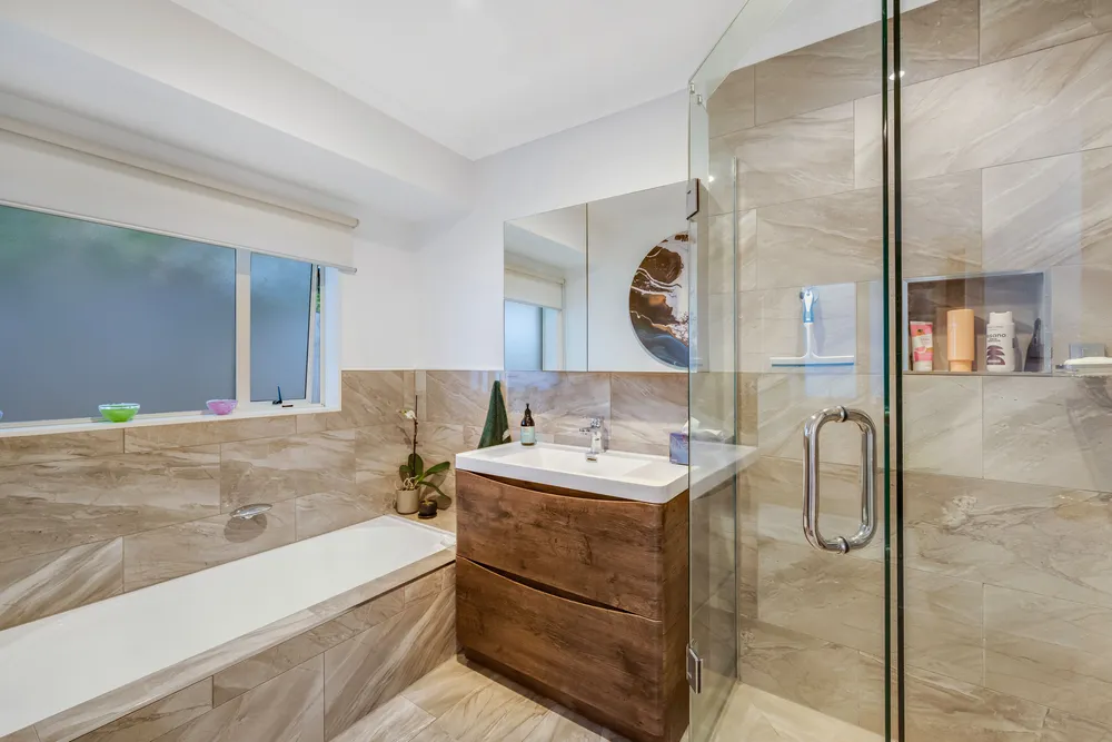 Photos of 11 Gillett Place