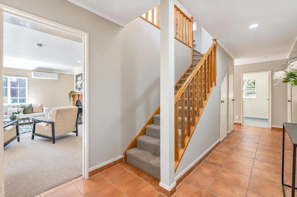 Photos of 15 Kingshaven Close