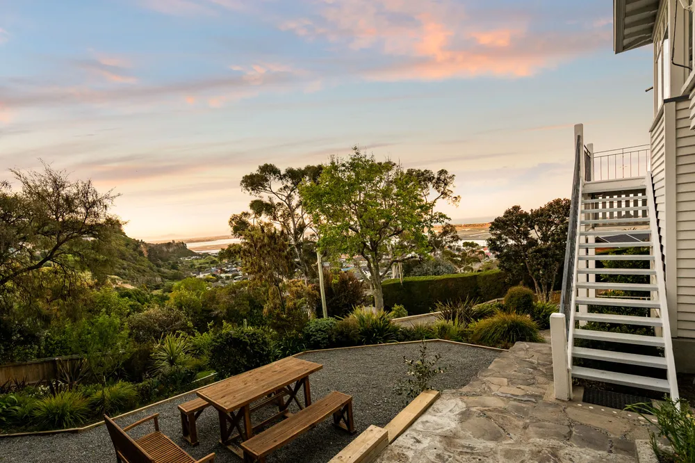 Photos of 62 Moncks Spur Road