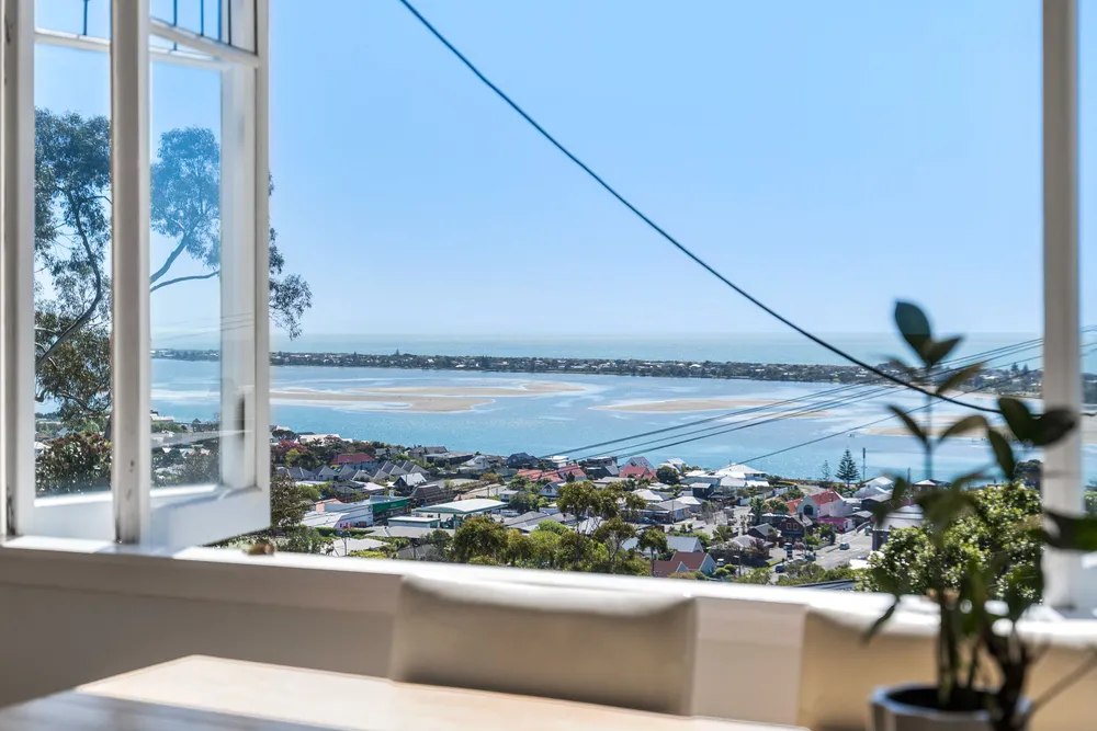 Photos of 62 Moncks Spur Road
