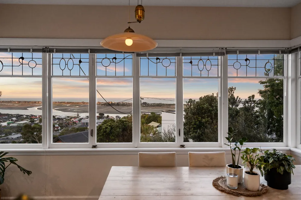 Photos of 62 Moncks Spur Road
