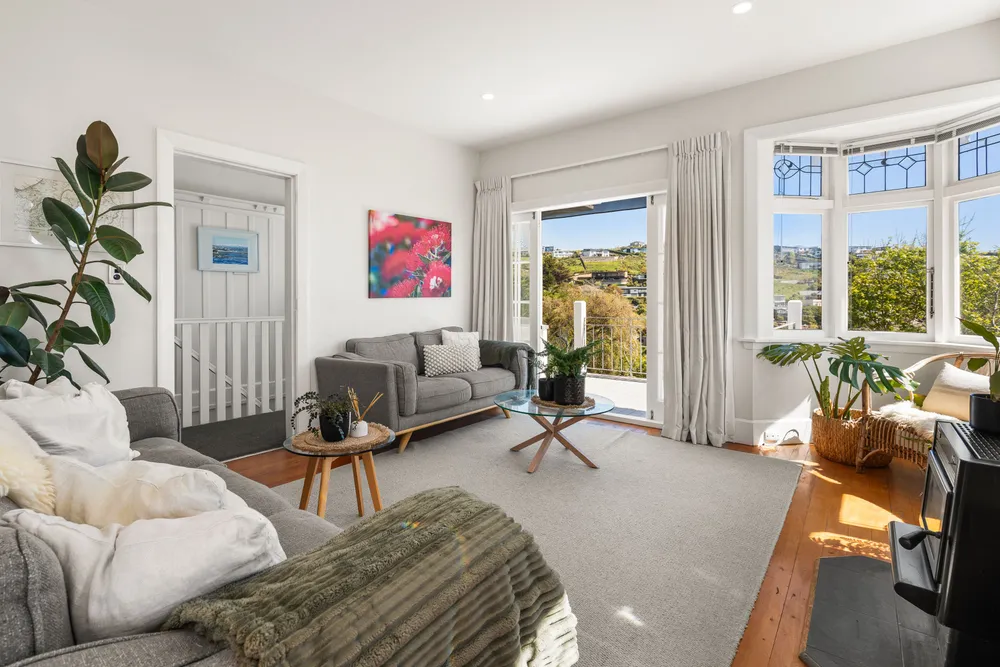 Photos of 62 Moncks Spur Road