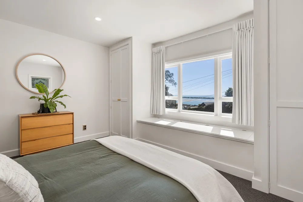 Photos of 62 Moncks Spur Road