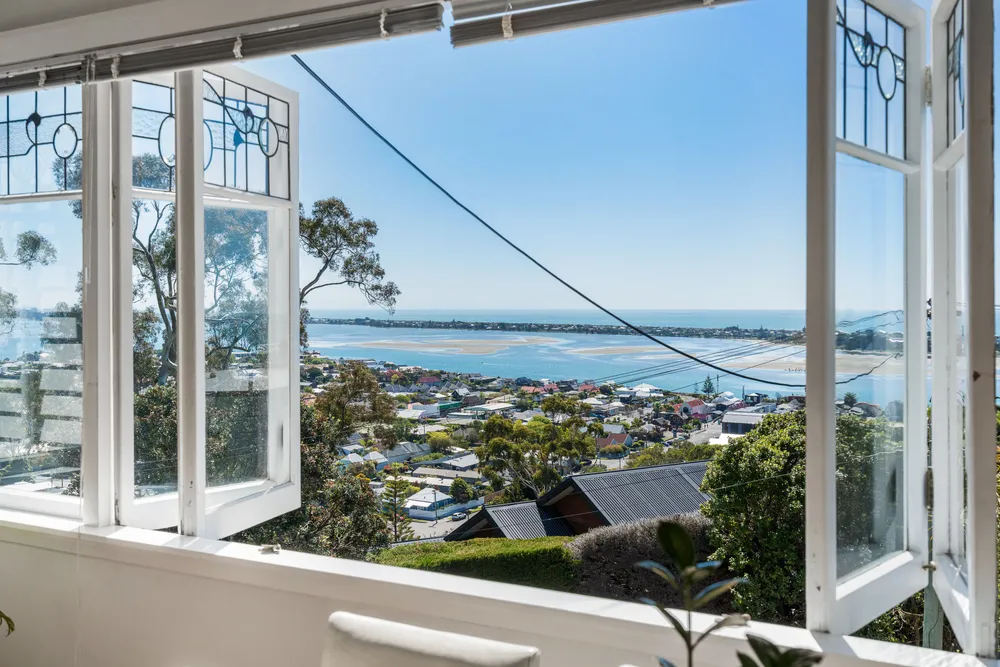 Photos of 62 Moncks Spur Road