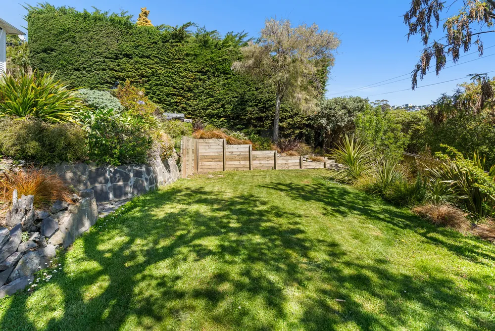 Photos of 62 Moncks Spur Road