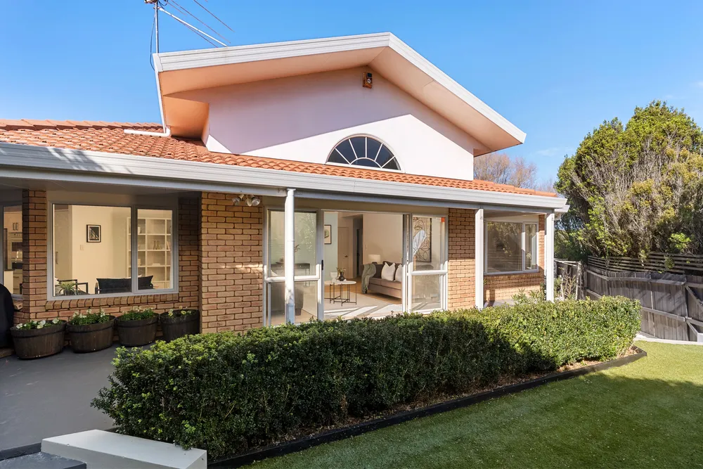 Photos of 9 Berridge Avenue