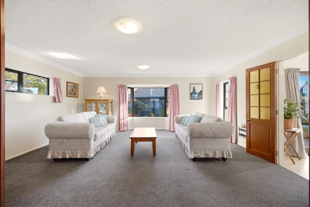 Photos of 44 Rearsby Drive