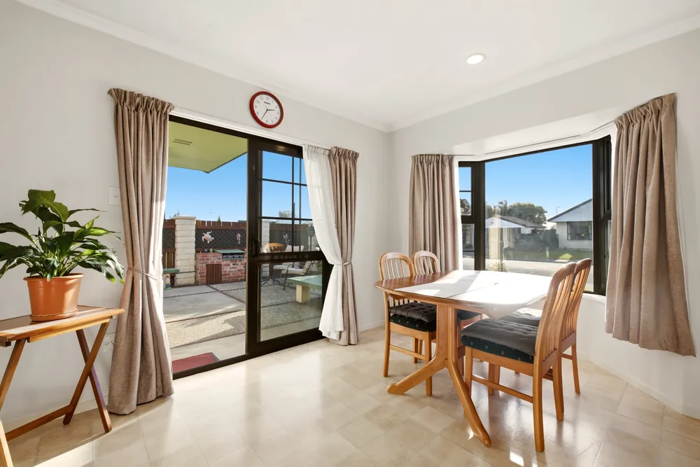 Photos of 44 Rearsby Drive