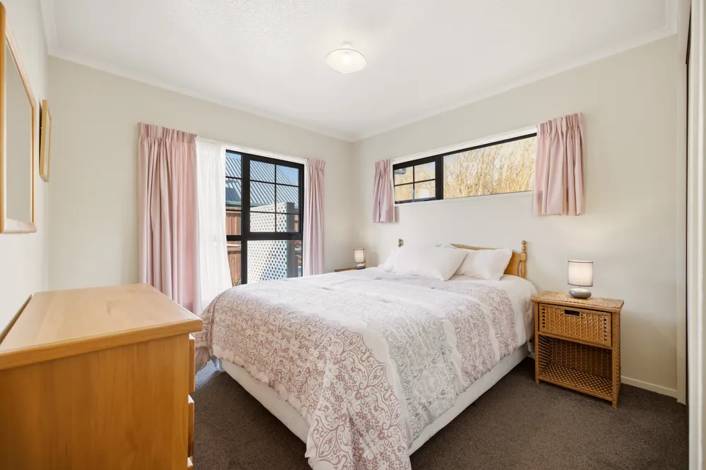 Photos of 44 Rearsby Drive