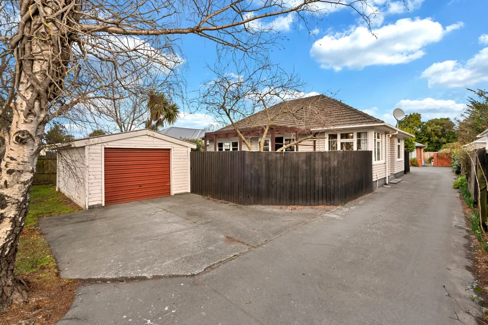 Photos of 1/137 Harewood Road
