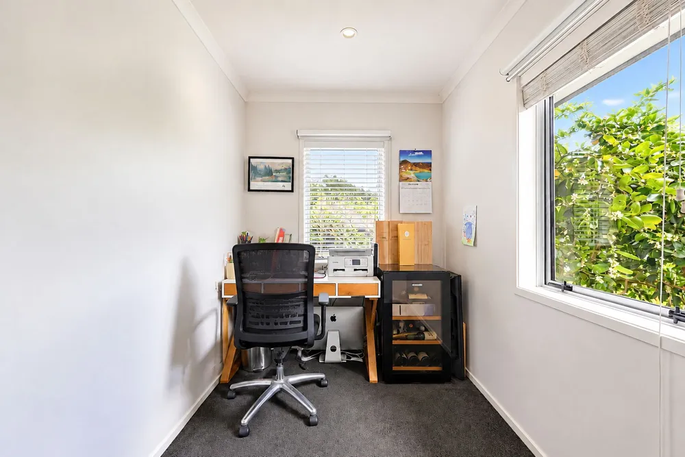 Photos of 12 Conniston Way