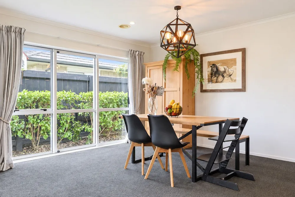 Photos of 12 Conniston Way