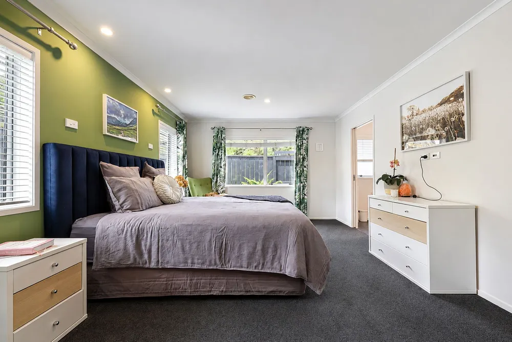 Photos of 12 Conniston Way