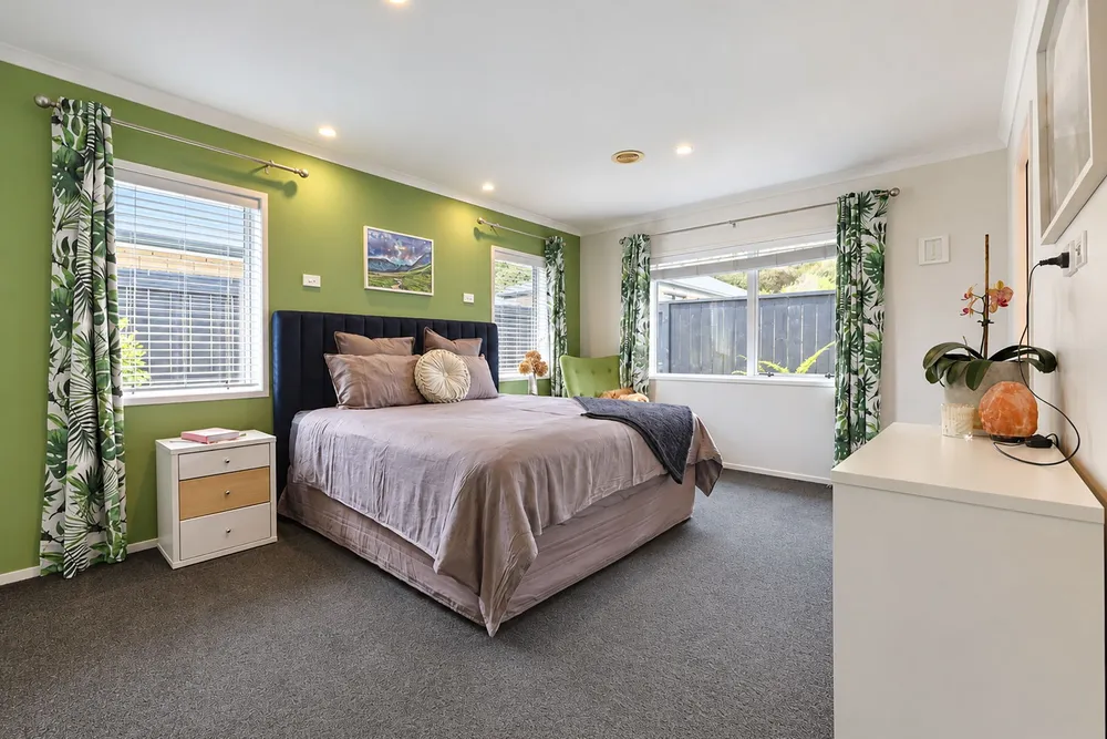 Photos of 12 Conniston Way