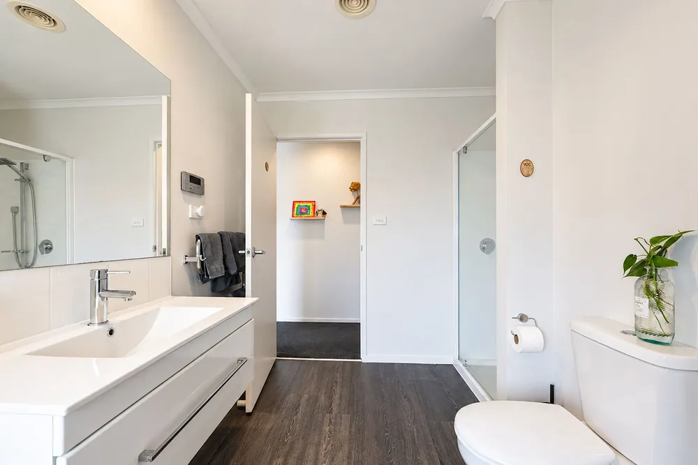 Photos of 12 Conniston Way