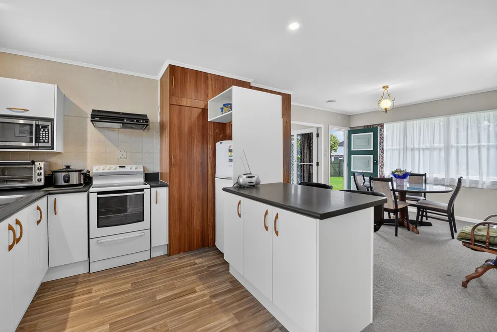Photos of 48 Sandwich Road