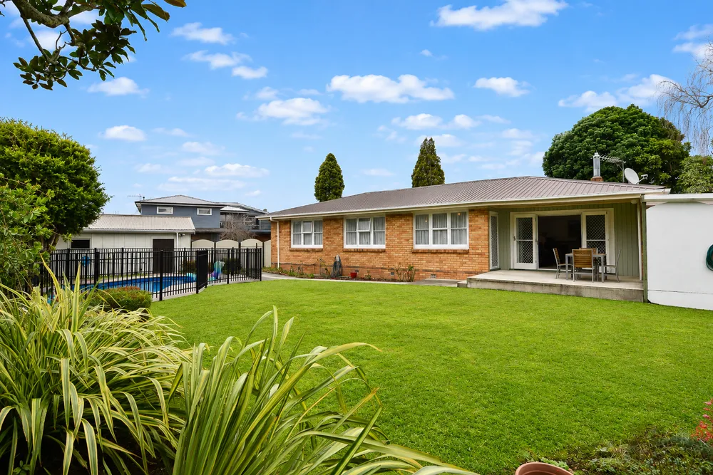 Photos of 48 Sandwich Road
