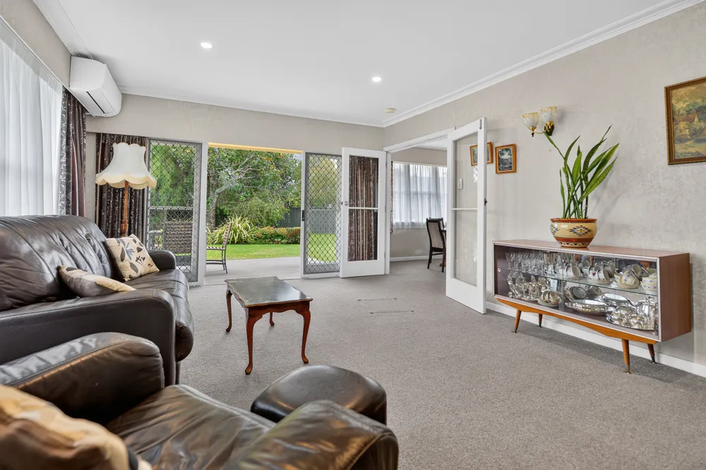 Photos of 48 Sandwich Road