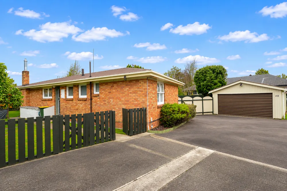 Photos of 48 Sandwich Road