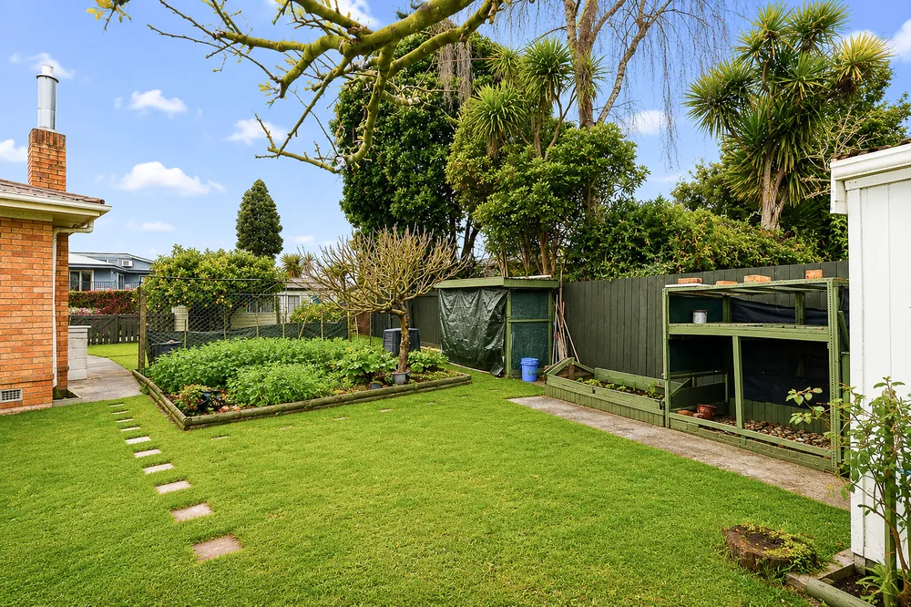 Photos of 48 Sandwich Road