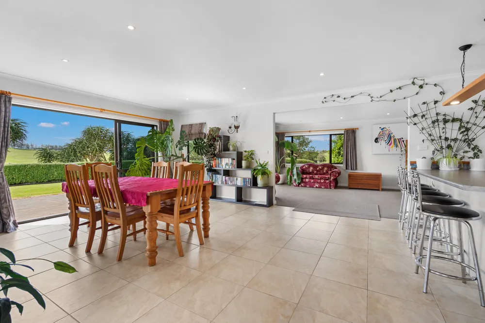 Photos of 345 Maungakaramea Road