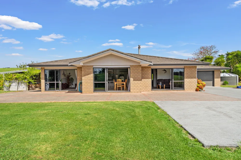 Photos of 345 Maungakaramea Road
