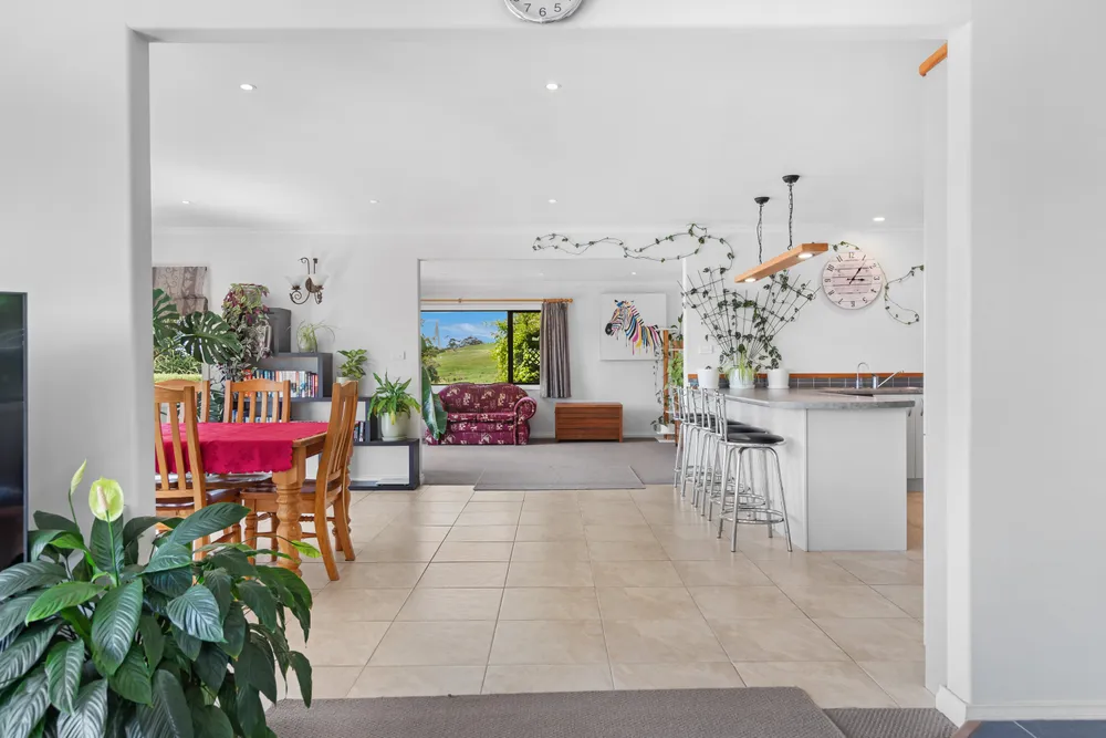 Photos of 345 Maungakaramea Road