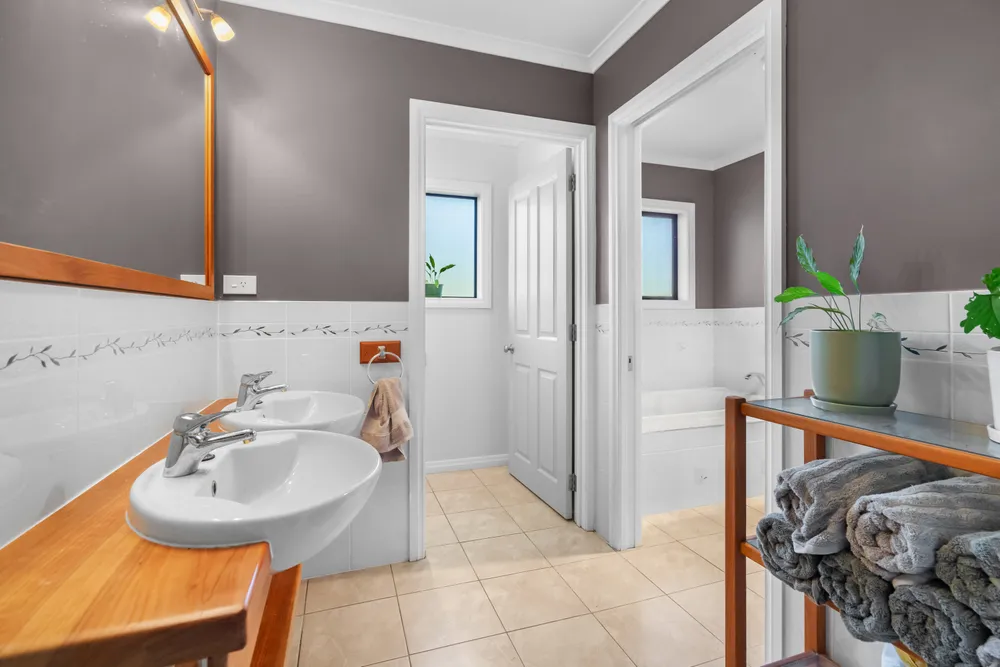 Photos of 345 Maungakaramea Road