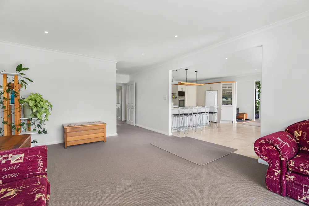Photos of 345 Maungakaramea Road
