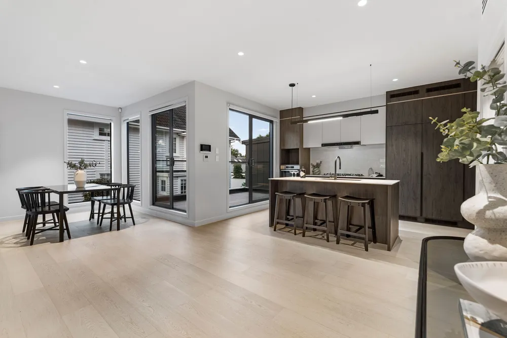 Photos of 201E Hurstmere Road