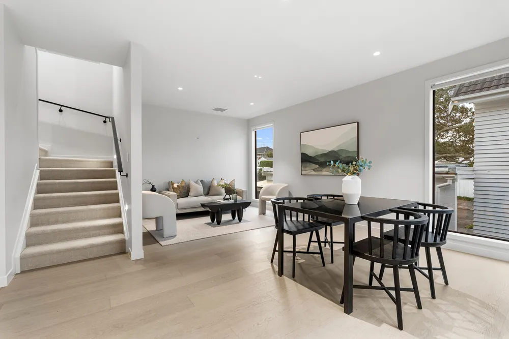 Photos of 201E Hurstmere Road