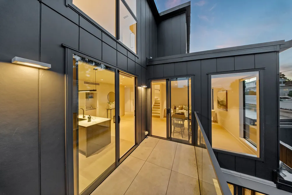 Photos of 201E Hurstmere Road