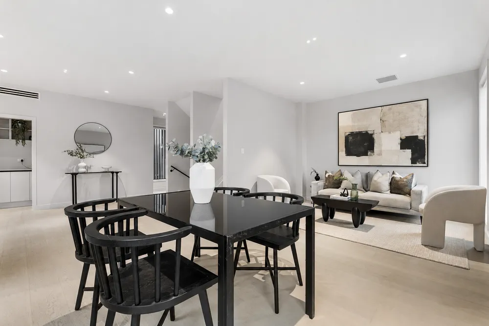 Photos of 201E Hurstmere Road