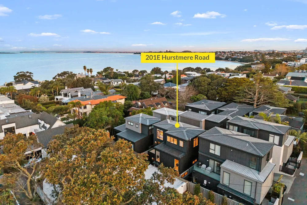 Photos of 201E Hurstmere Road