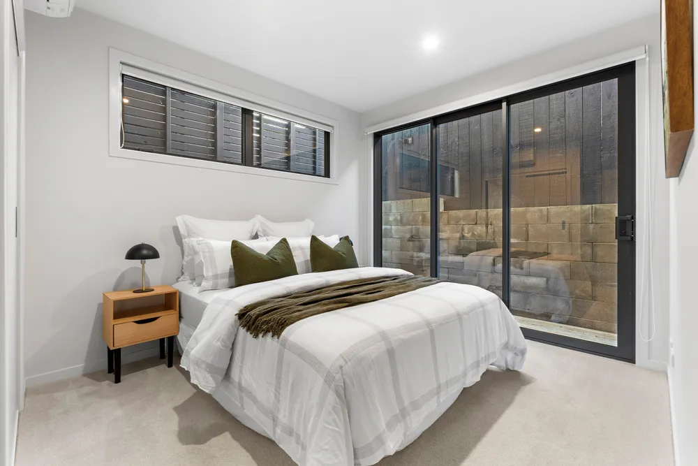 Photos of 201E Hurstmere Road