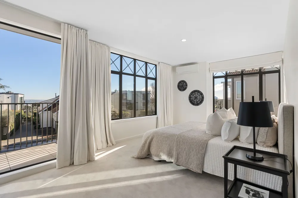 Photos of 39D St Stephens Avenue