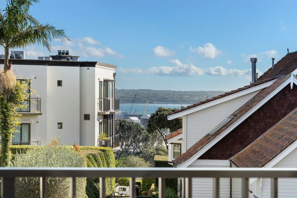 Photos of 39D St Stephens Avenue