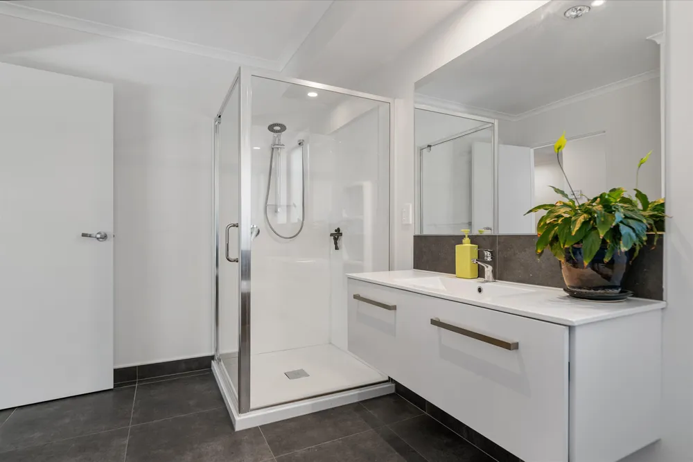 Photos of 186 McPhail Road