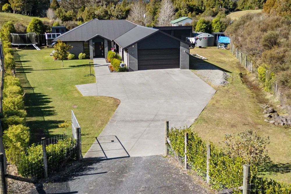 Photos of 186 McPhail Road