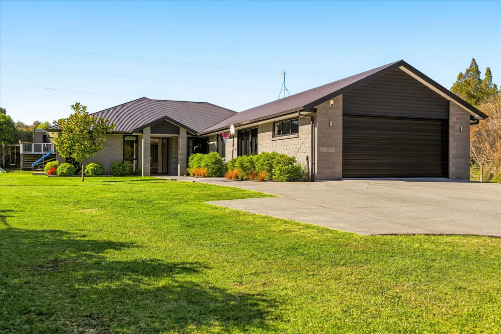 Photos of 186 McPhail Road
