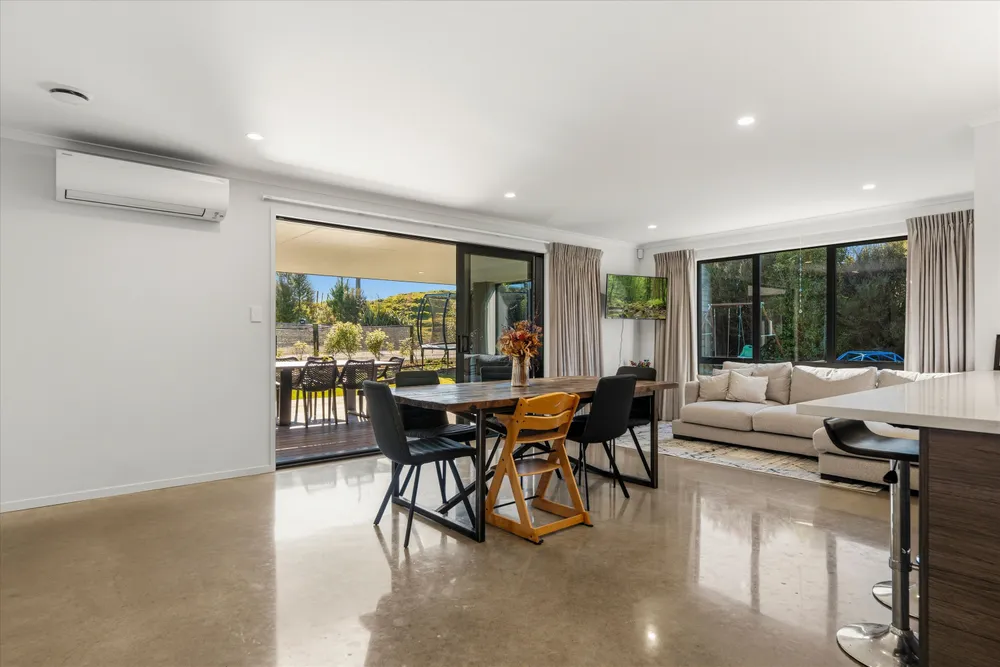 Photos of 186 McPhail Road