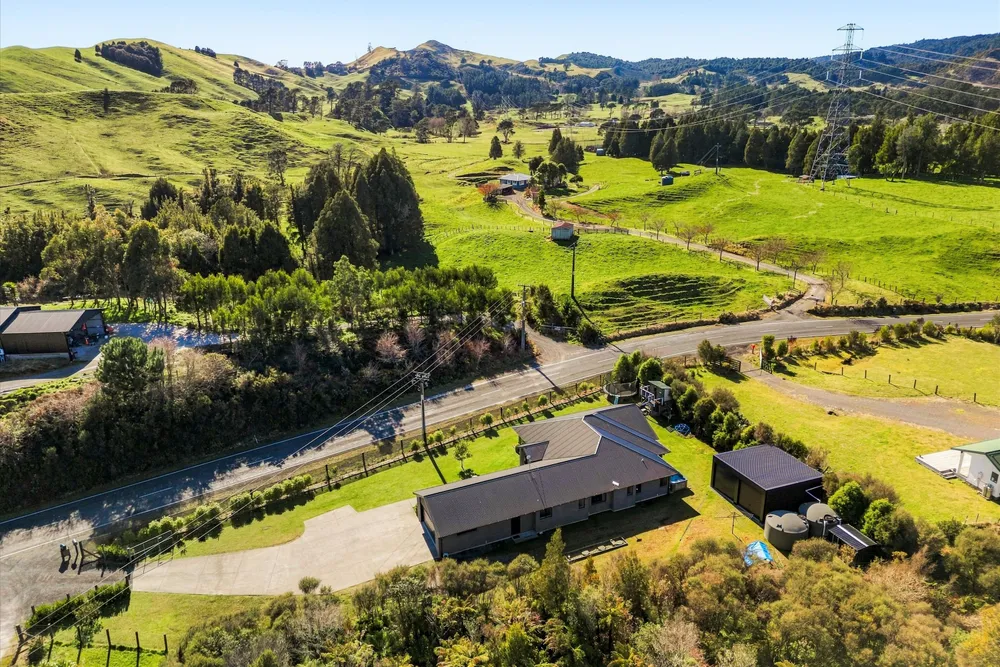 Photos of 186 McPhail Road