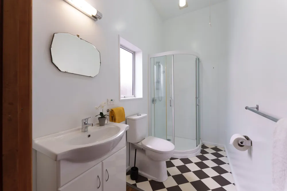 Photos of 498 Gloucester Street